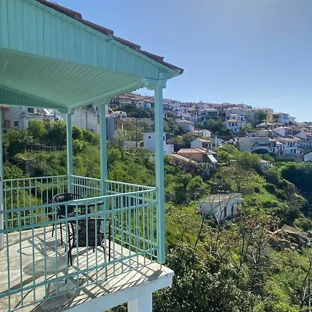 בית נופש The Balcony גלוסה