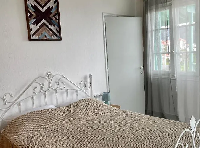 Holiday home The Balcony Glossa