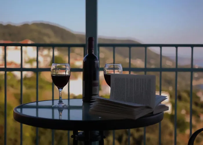 The Balcony Holiday home Glossa